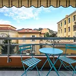 Le Carre Dor - Confort -hyper Centre - Menton